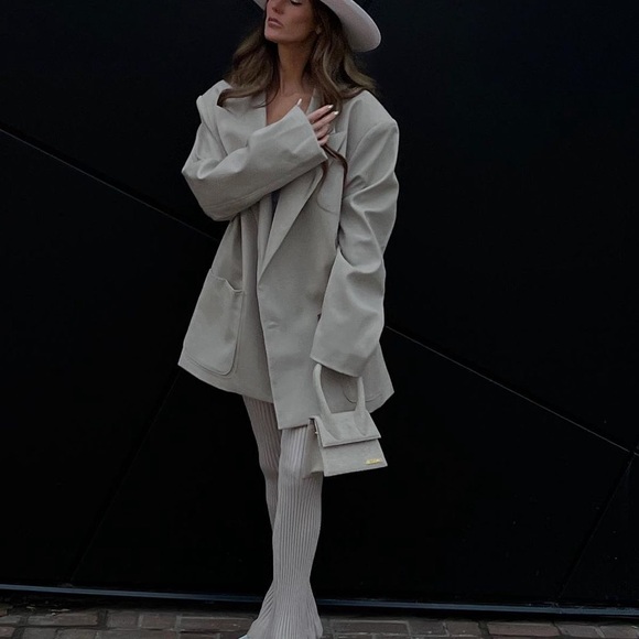 Oversized Frankie jacket, worn only a few times. Brand is paper moon - Picture 2 of 3